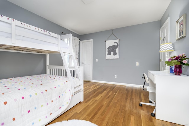 525 Bennetts Farm Rd, Ridgefield, CT 06877 - bedroom with wood finished floors and baseboards