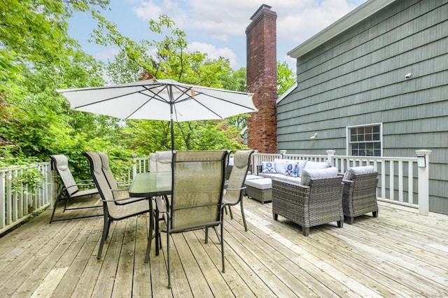 525 Bennetts Farm Rd, Ridgefield, CT 06877 - deck with an outdoor living space and outdoor dining space