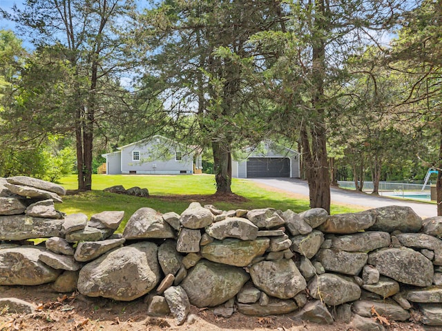53 Pratt Rd, Plainfield, CT 06374 - view of yard with a garage