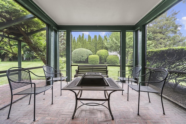 20 Cook Rd, Stamford, CT 06902 - view of sunroom / solarium