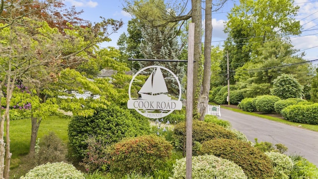 20 Cook Rd, Stamford, CT 06902 - community / neighborhood sign with view of scattered trees