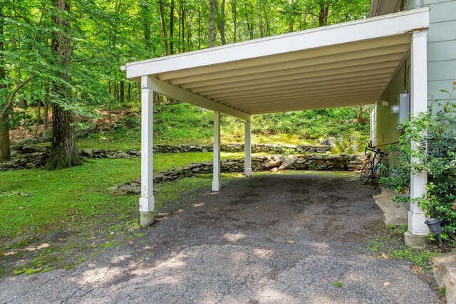 33 Caudatowa Dr, Ridgefield, CT 06877 - photo 21