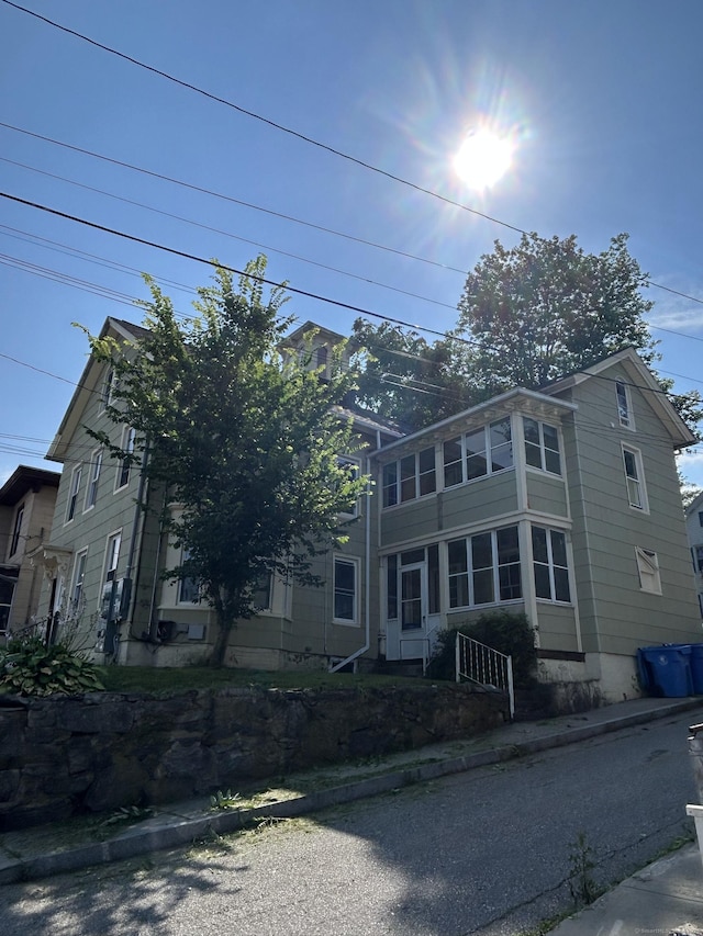 51 Division St, Norwich, CT 06360 - view of front of house