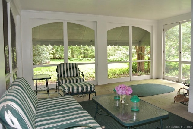 175 Tokeneke Dr, North Haven, CT 06473 - view of sunroom / solarium