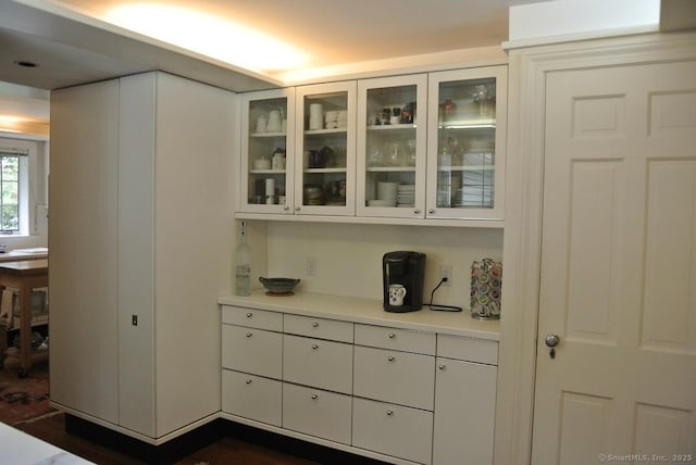 175 Tokeneke Dr, North Haven, CT 06473 - view of bar