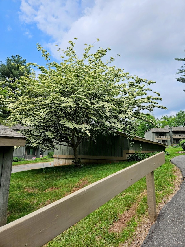 42 Village Rd Unit 42, Southington, CT 06489 - view of yard