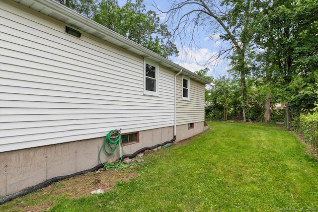 121 Lurton St, New Britain, CT 06053 - view of side of home featuring a yard