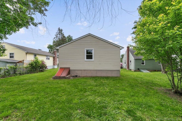 121 Lurton St, New Britain, CT 06053 - back of house with a lawn