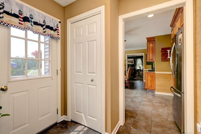 19 Old Colony Rd Unit 19, Monroe, CT 06468 - entryway featuring baseboards