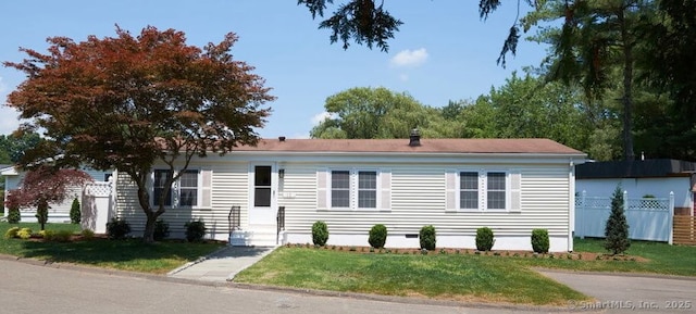 10 Crescent Park Rd, Westport, CT 06880 - view of front of property with crawl space