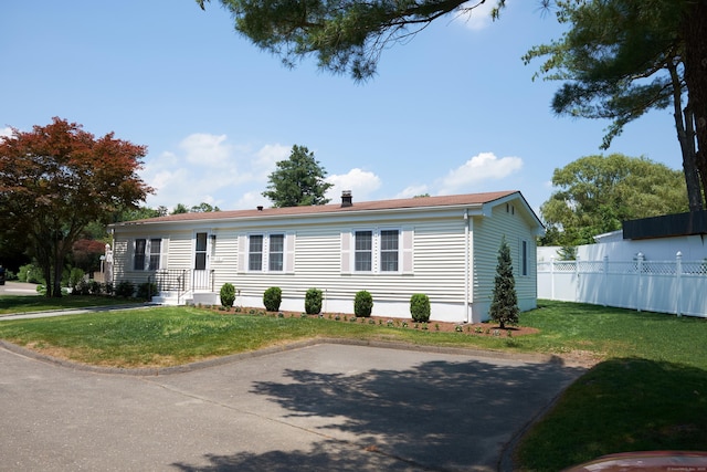 10 Crescent Park Rd, Westport, CT 06880 - view of front facade