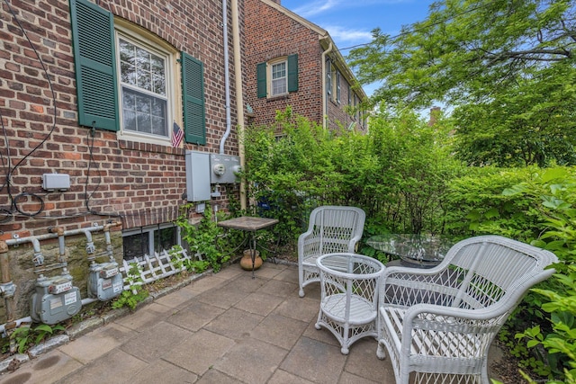 151 Alsace St, Bridgeport, CT 06604 - view of patio
