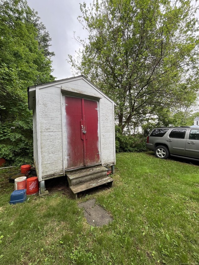 19 Outlook St, East Hartford, CT 06108 - view of shed