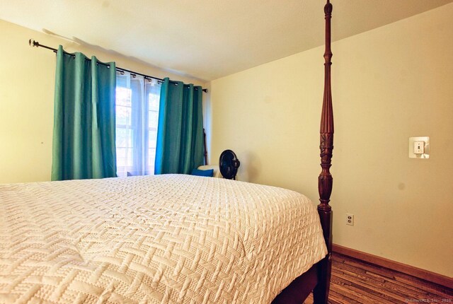 26 Lighthouse Hill Rd, Windsor, CT 06095 - bedroom with wood finished floors and baseboards