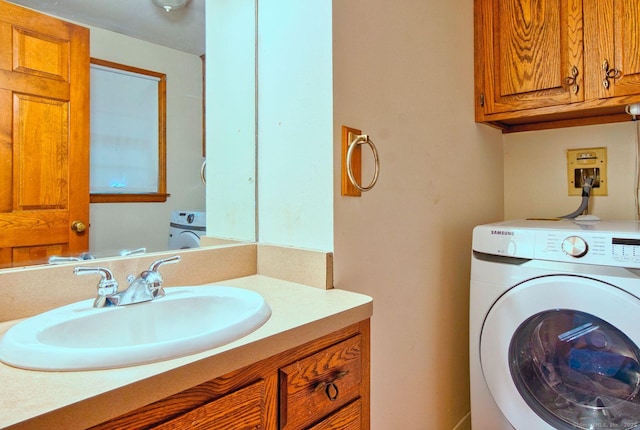 26 Lighthouse Hill Rd, Windsor, CT 06095 - laundry area featuring washer / clothes dryer
