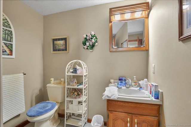 79 Carriage Dr E, Meriden, CT 06450 - half bath featuring toilet and vanity