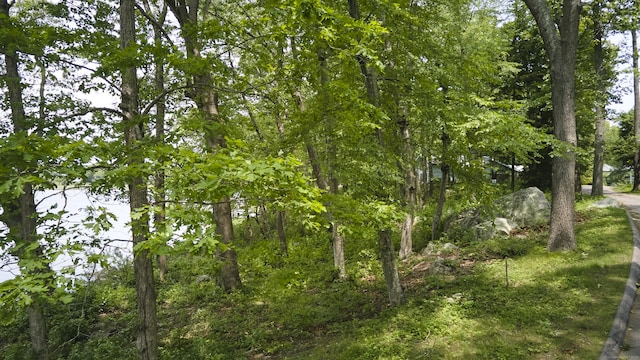 28 Money Point Rd, Stonington, CT 06355