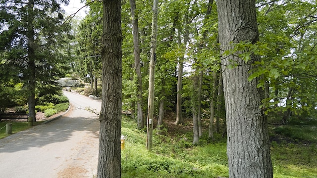 28 Money Point Rd, Stonington, CT 06355