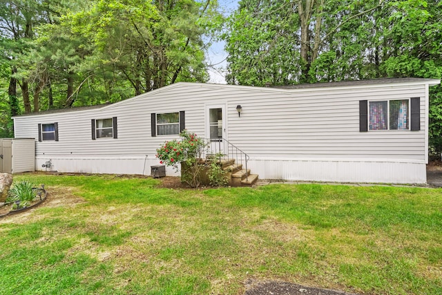 70 Woodland Park, Shelton, CT 06484 - view of front of property featuring a front yard