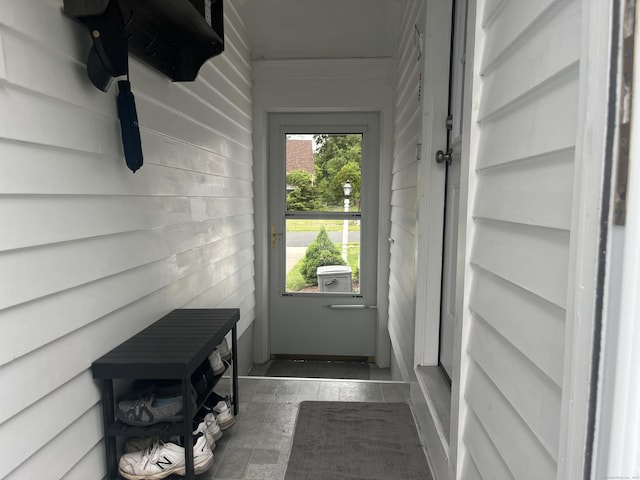 24 Westview St, Hamden, CT 06514 - view of entryway