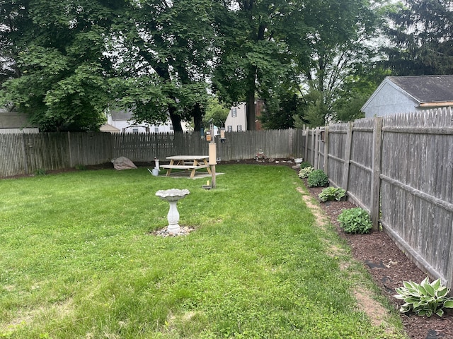 24 Westview St, Hamden, CT 06514 - view of yard