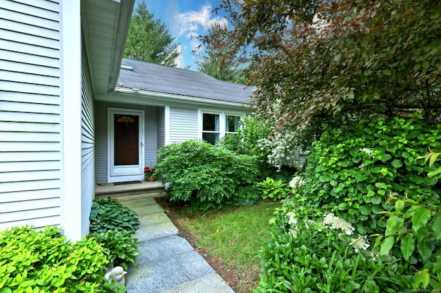 20 Canterbury Rd Unit 20, Hamden, CT 06514 - property entrance with roof with shingles