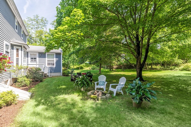 47 Trillium Cir, Fairfield, CT 06824 - view of grassy yard