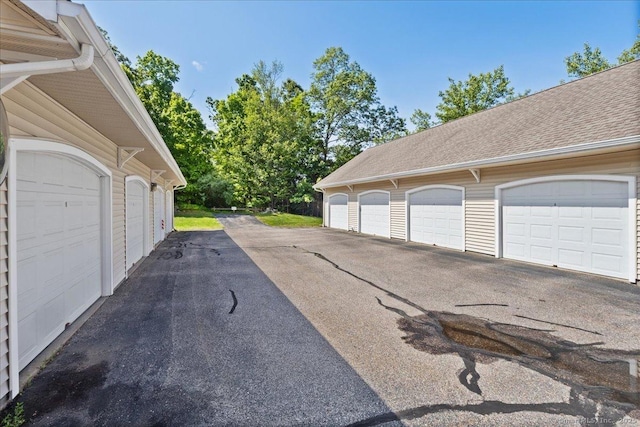 25 Briar Ln Unit 25, Norwich, CT 06360 - view of garage
