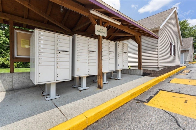 25 Briar Ln Unit 25, Norwich, CT 06360 - surrounding community with mail area and uncovered parking