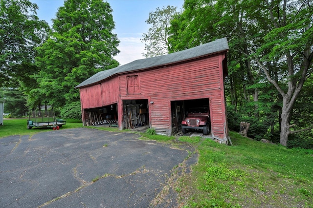 44 Maple Ave, Canton, CT 06019 - view of garage