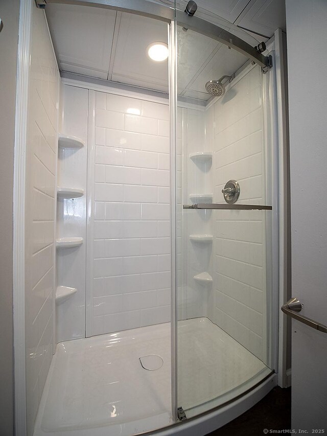 179 Anns Farm Rd, Hamden, CT 06518 - bathroom with a stall shower