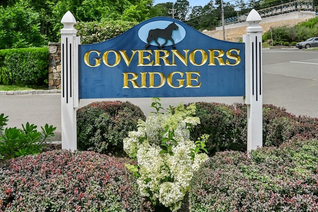 156 Governor Trumbull Way Unit 156, Trumbull, CT 06611 - view of community / neighborhood sign
