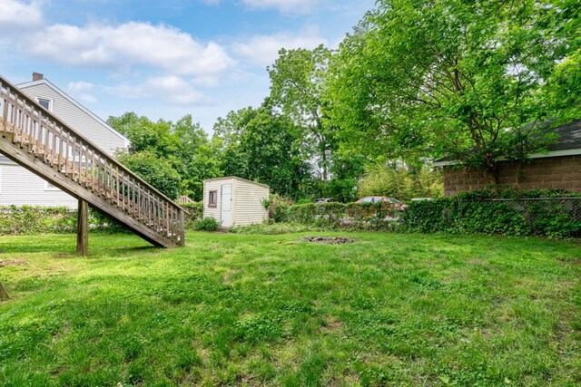 74 Mill St, Middletown, CT 06457 - view of yard featuring stairs
