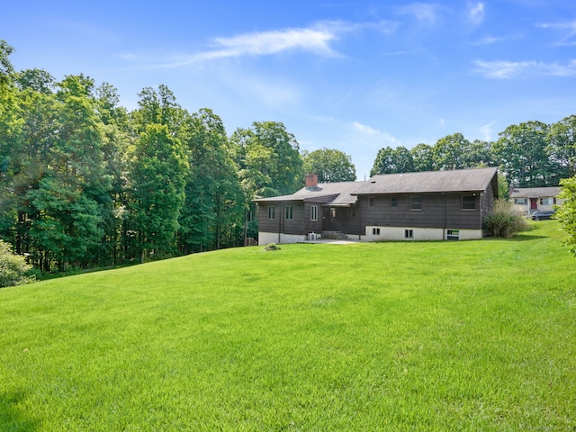 39 Harned Pl, Trumbull, CT 06611