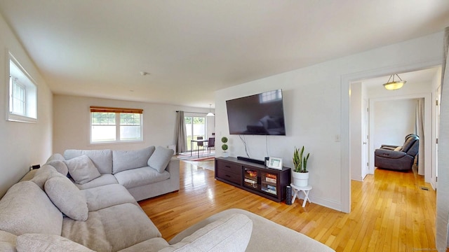 5 Old Village Cir, Windsor, CT 06095 - living room with light wood-type flooring and baseboards