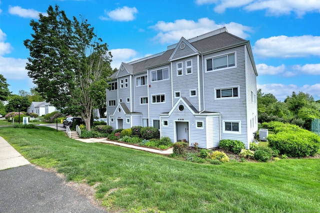 267 Melba St Apt D2, Milford, CT 06460 - multi unit property with a front yard