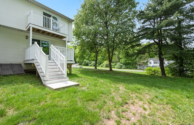 147 Julia Ter Unit 147, Middletown, CT 06457 - view of grassy yard featuring a balcony