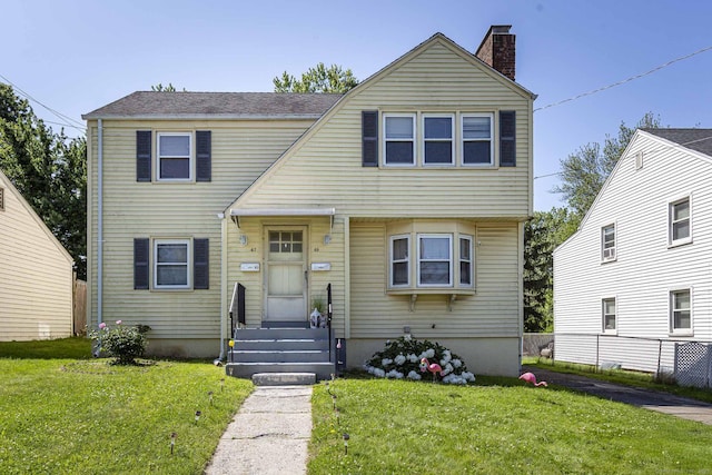 47 Yale St, Hartford, CT 06114 - view of front of property featuring a chimney