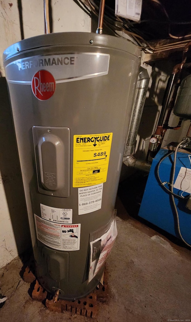 12 Hart Pl, Plainville, CT 06062 - utilities featuring electric water heater