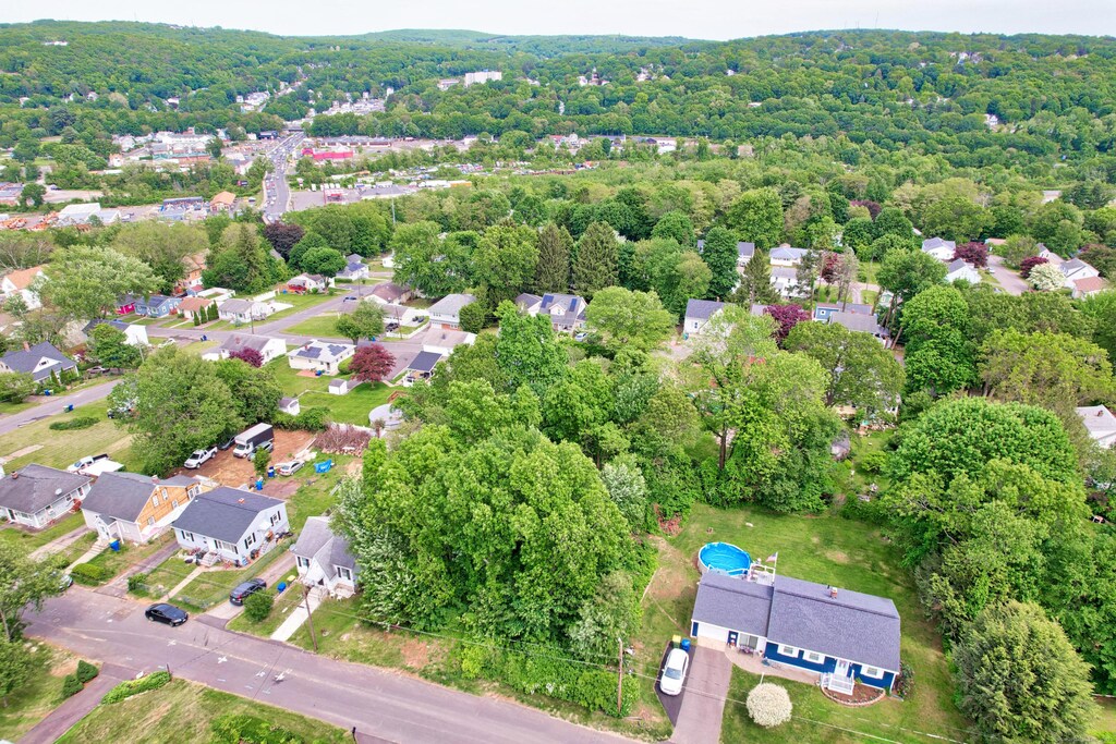 90 Chester Ave, Waterbury, CT 06704 - photo 4