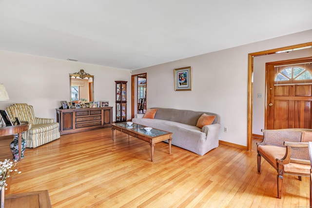 131 Ridgeview Ave, Trumbull, CT 06611 - living area featuring light wood-style floors and baseboards