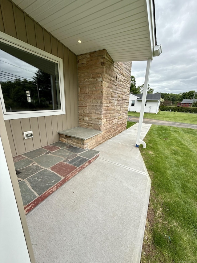 9 Grieb Rd, Wallingford, CT 06492 - view of patio / terrace