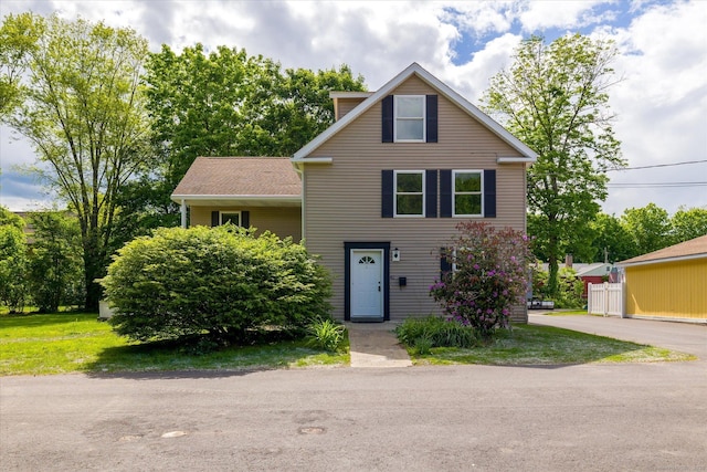 34 Pleasant St, Plainfield, CT 06374 - view of traditional home