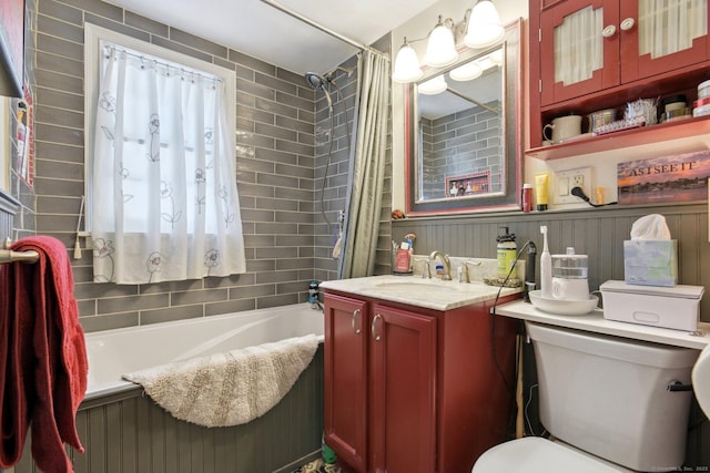 56 Giants Neck Rd, East Lyme, CT 06357 - full bathroom with vanity, toilet, and shower / bath combo with shower curtain