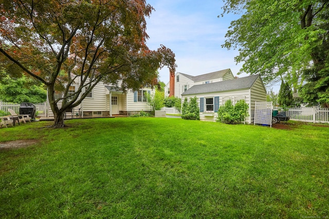 161 Crestwood Rd, Fairfield, CT 06824 - view of yard