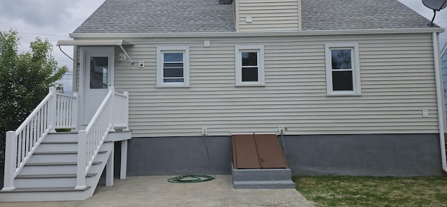 265 Harlem Ave, Bridgeport, CT 06606 - back of property with a shingled roof