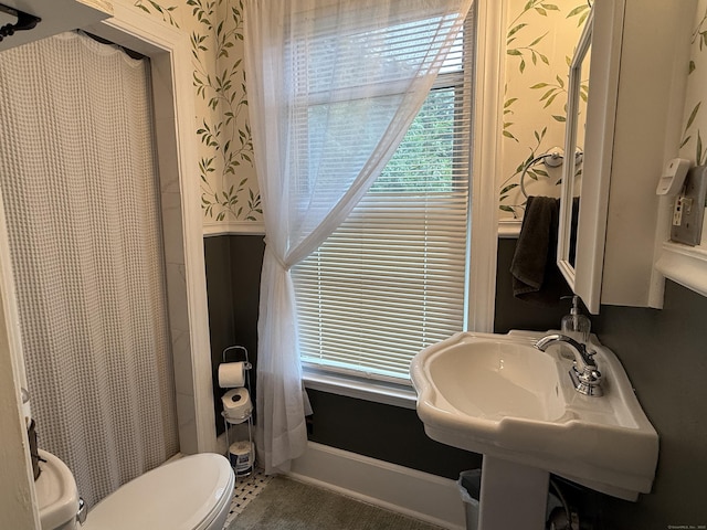 39 Swain Ave, Meriden, CT 06450 - full bathroom with wallpapered walls, toilet, a shower with shower curtain, and a sink