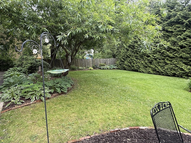 39 Swain Ave, Meriden, CT 06450 - view of yard
