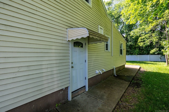 45 Valley Rd, Hamden, CT 06514 - view of property entrance
