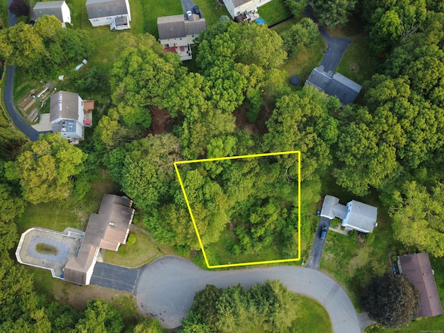 9 Newton Pl, Norwich, CT 06360